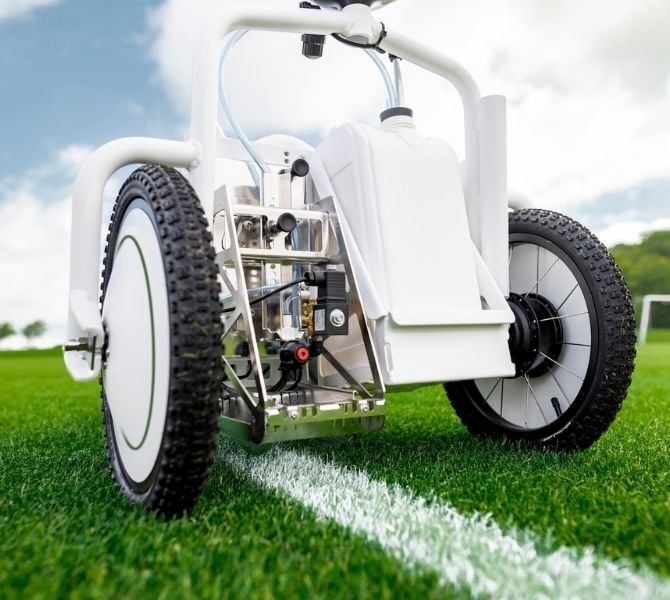 tinylinemarker pro x close up of spray tool and canister s-curve